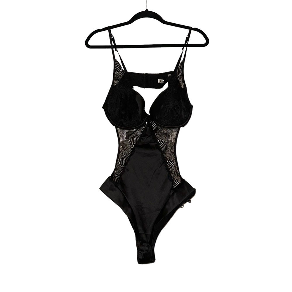 Fashion Nova Lace Black Bodysuit LARGE